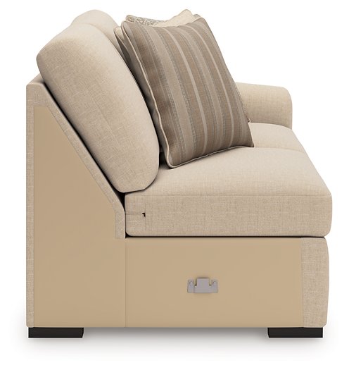 LadyMae Sectional with Chaise - Javi's Furniture & Mattress (Woodburn, OR)